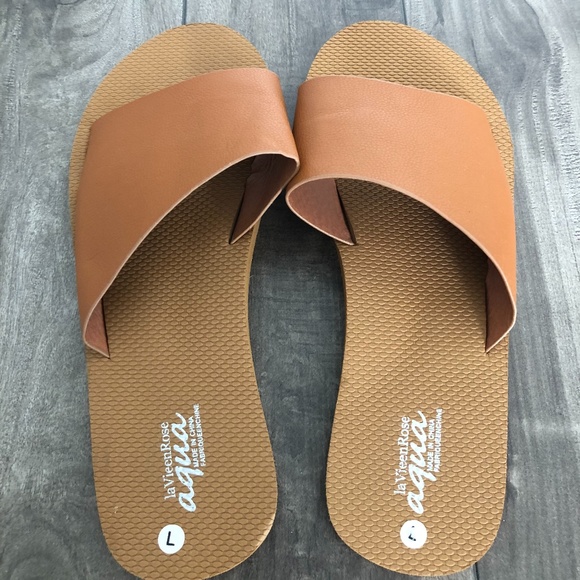 Slip-On Beach Sandals - Size 9 - Picture 2 of 2